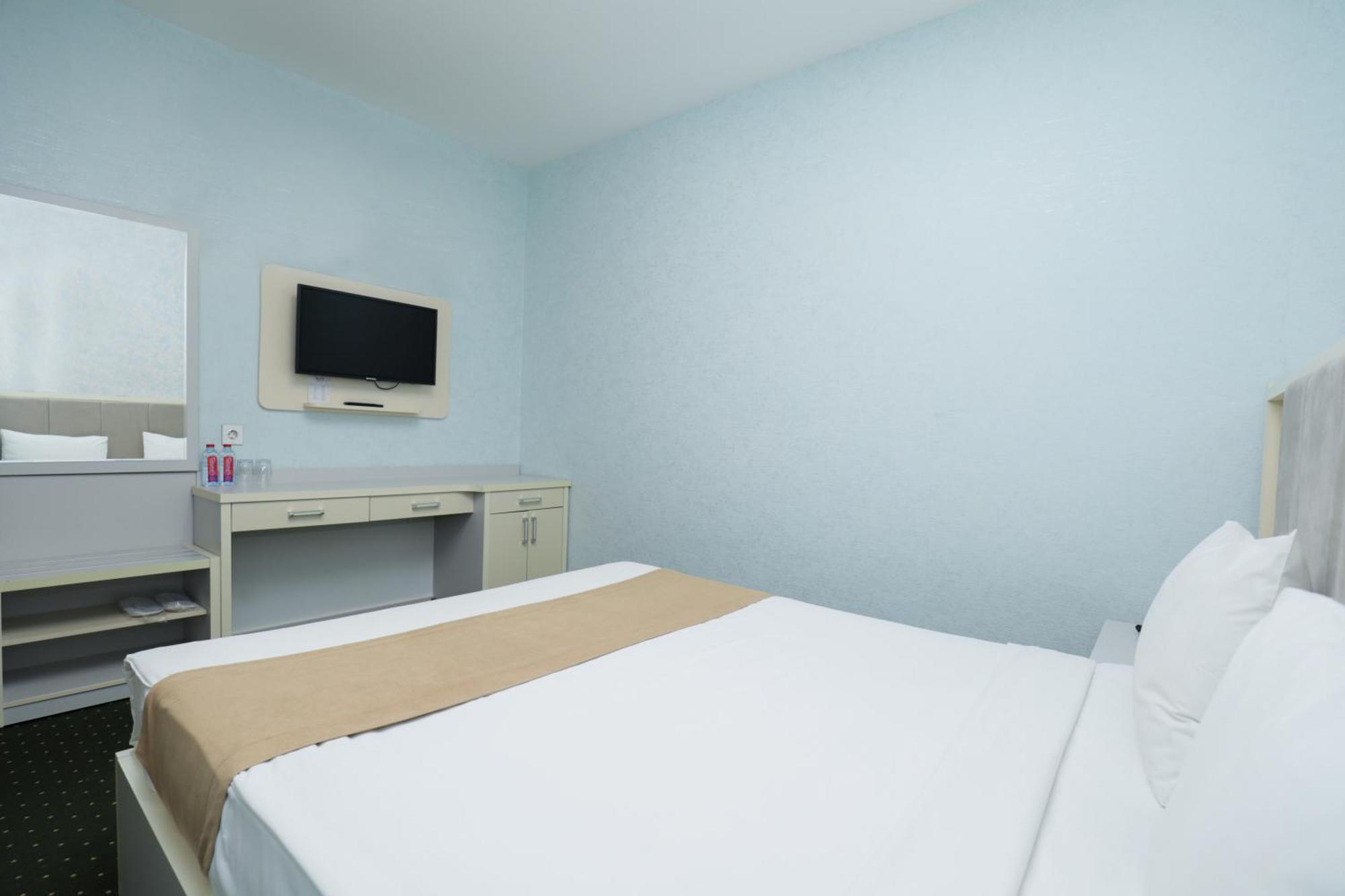 Altus Hotel Baku Zimmer foto