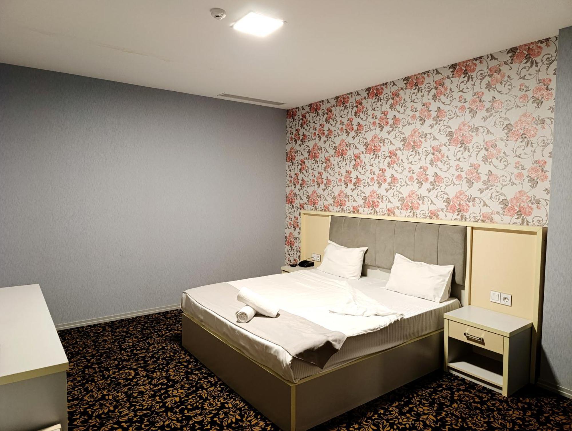 Altus Hotel Baku Exterior foto