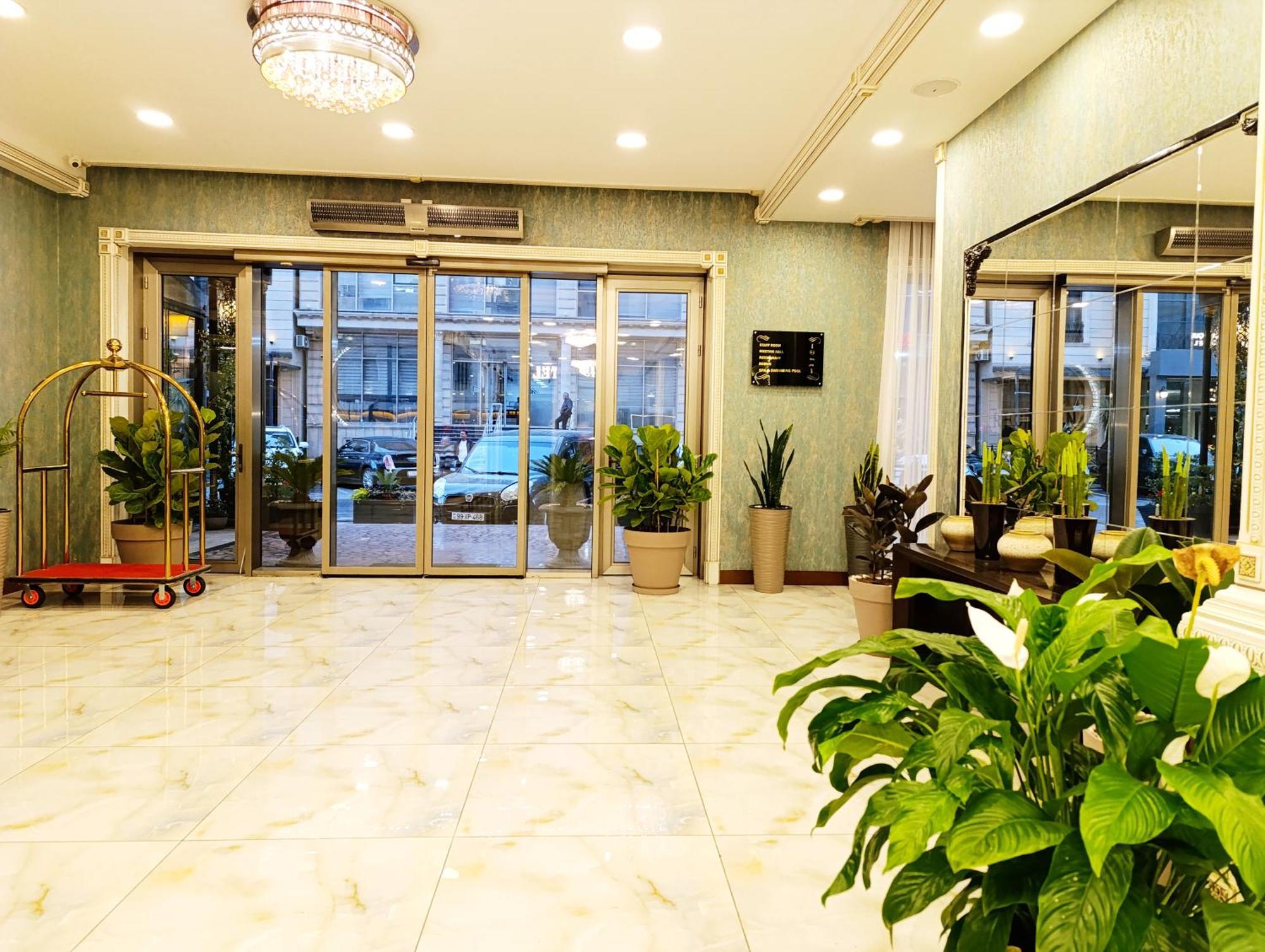 Altus Hotel Baku Exterior foto