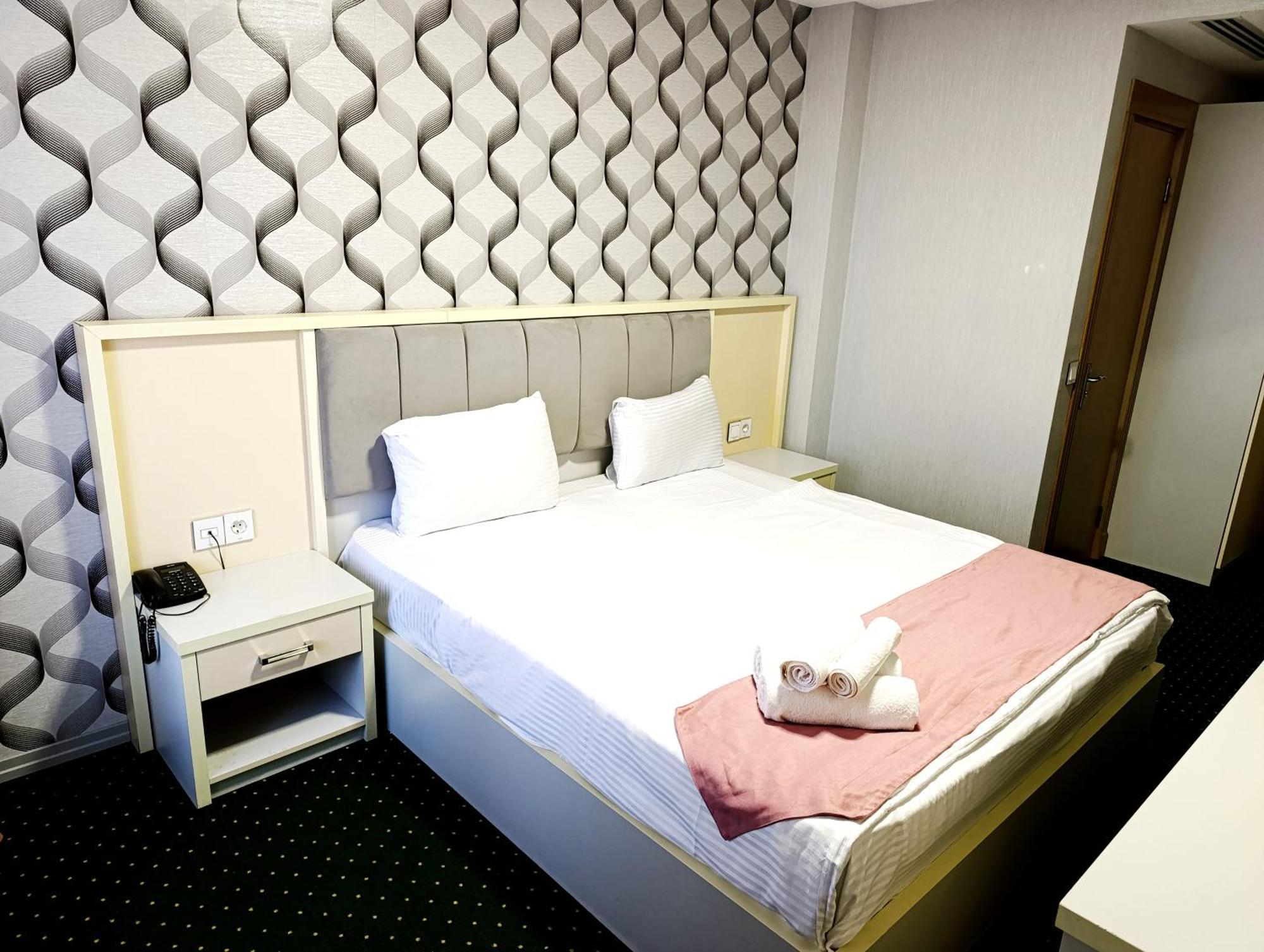 Altus Hotel Baku Exterior foto