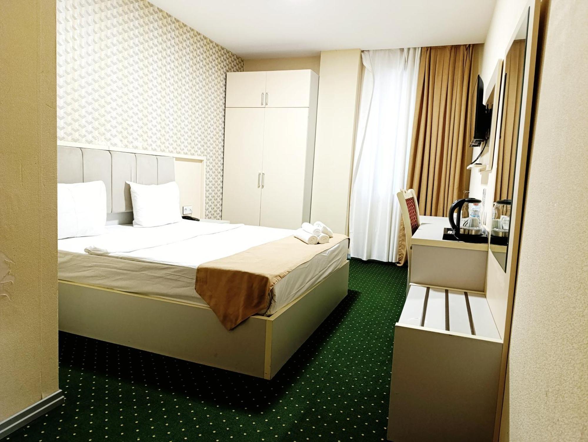 Altus Hotel Baku Exterior foto